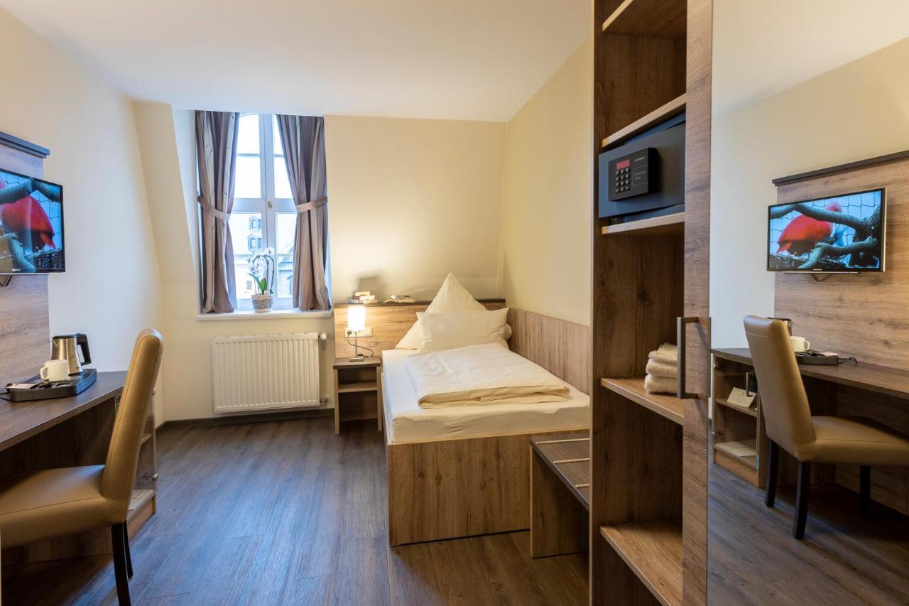 Hotel Ratskeller Schwarzenberg Schwarzenberg  Exteriör bild